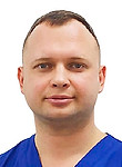 Врач Захаров Юрий Михайлович